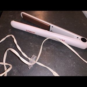 Con-Air hair straightener